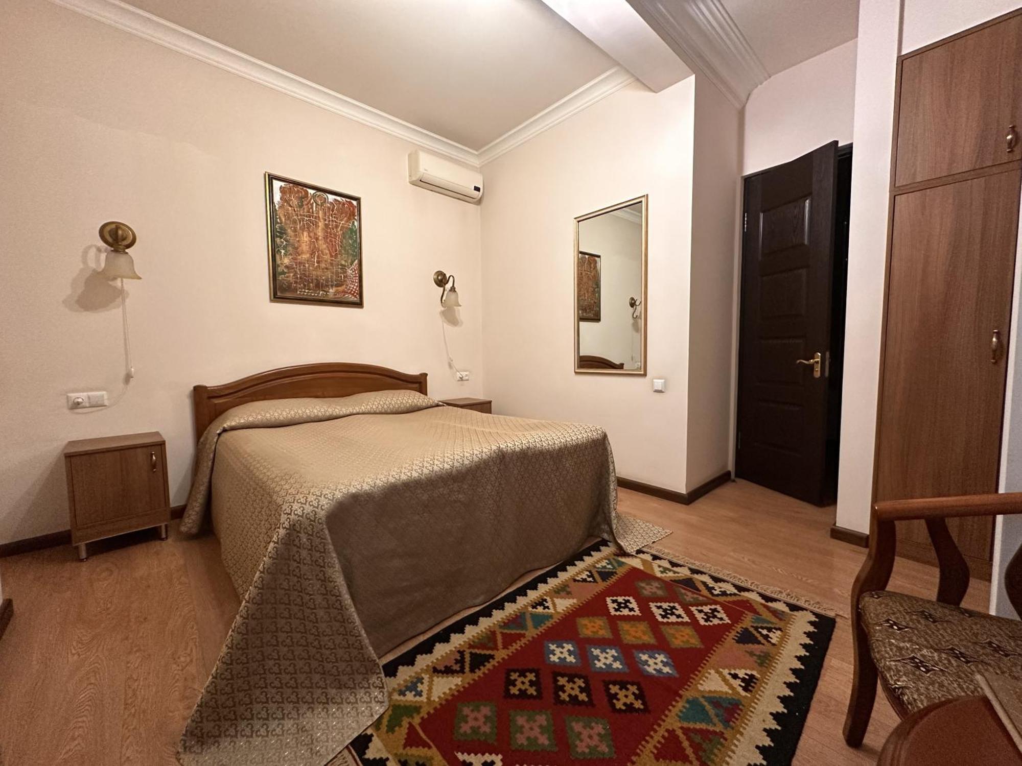 Hin Yerevantsi Hotel المظهر الخارجي الصورة