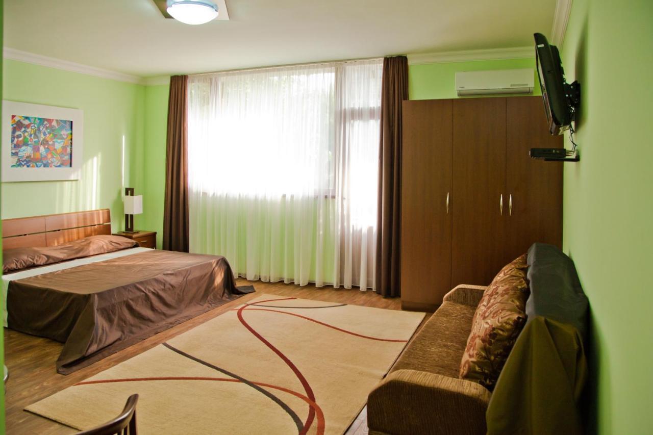 Hin Yerevantsi Hotel الغرفة الصورة